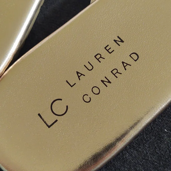 Lauren Conrad Pixii Flip Flops - Picture 5 of 7